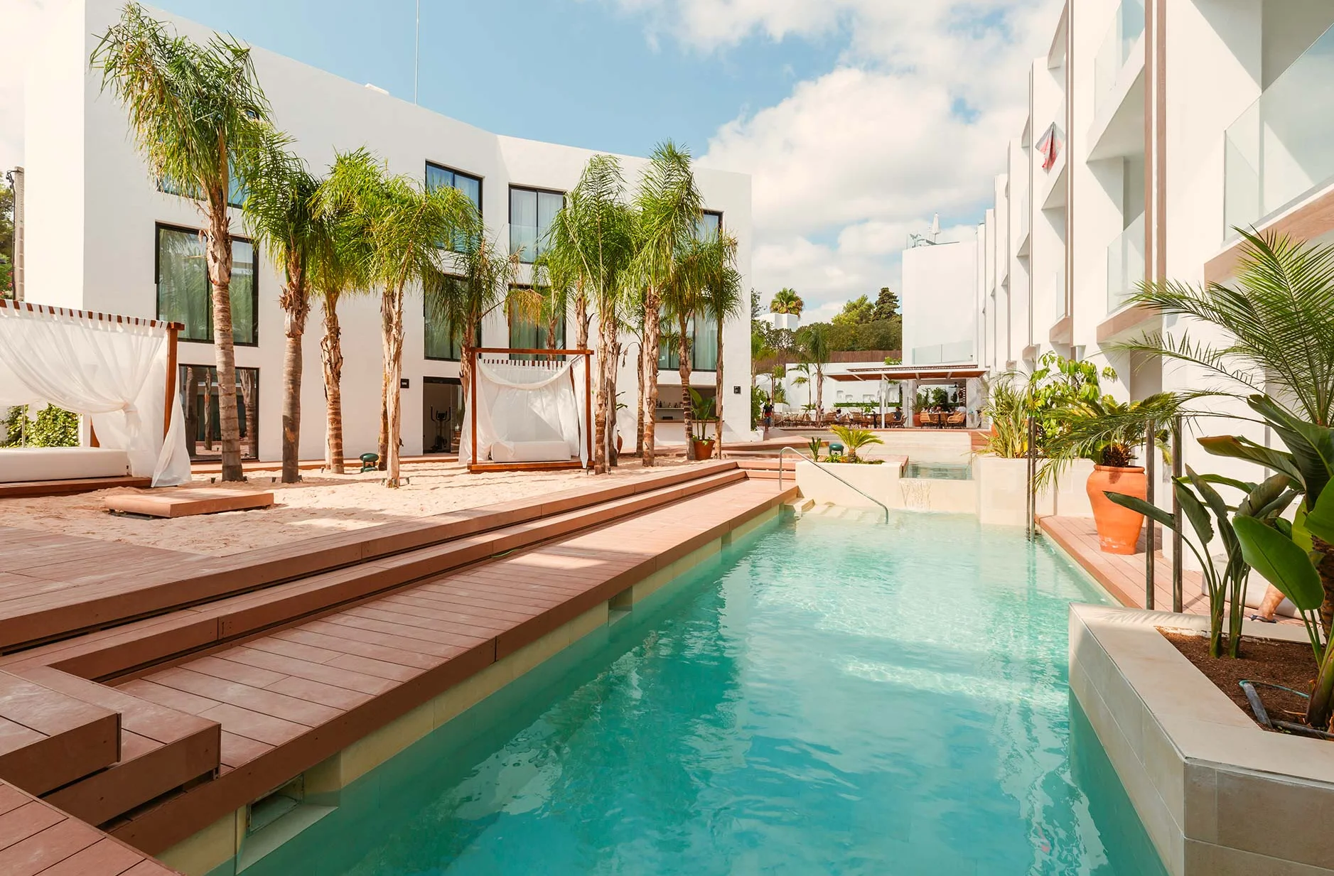 Nativo Hotel Ibiza | zwembad met terras
